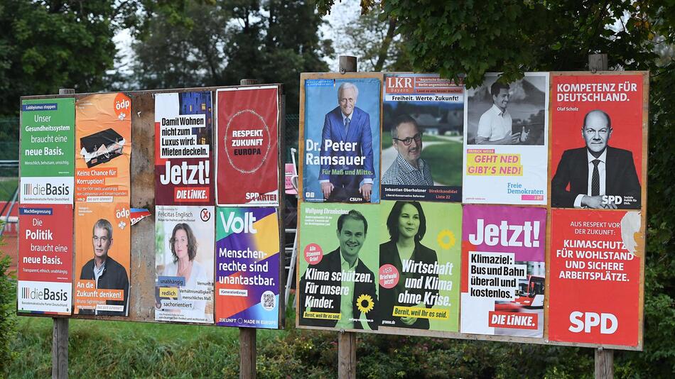 Wahlplakate zur Bundestagswahl 2021