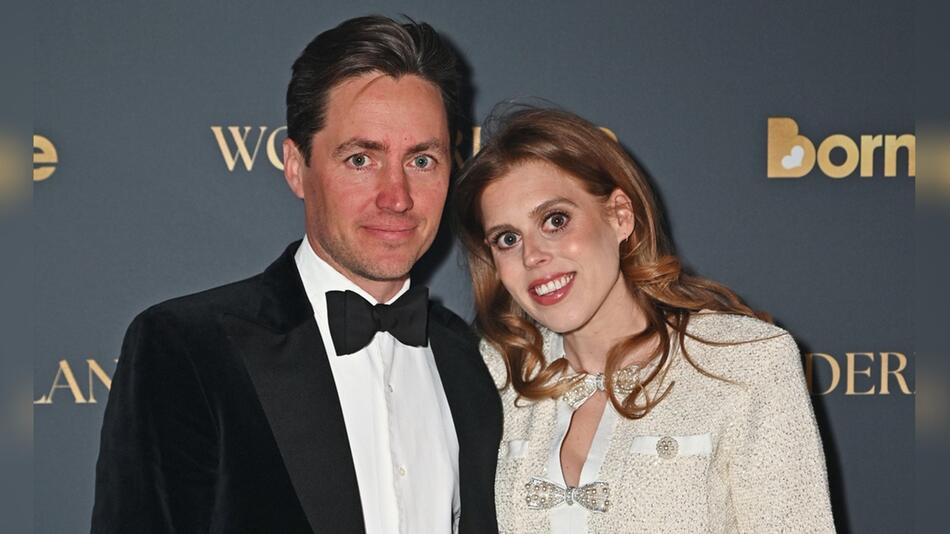 Prinzessin Beatrice zeigte sich mit Gatte Edoardo Mapelli Mozzi erstmals seit der Geburt ihrer ...
