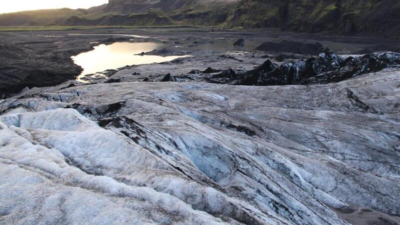 Sonne fällt auf den Solheimajökull