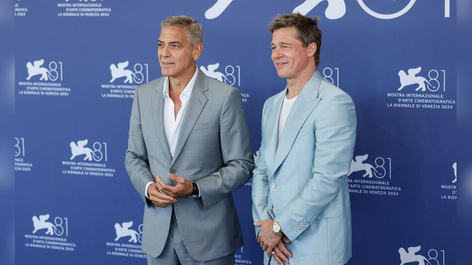 George Clooney (l.) und Brad Pitt arbeiteten schon mehrfach zusammen und gelten auch privat als ...