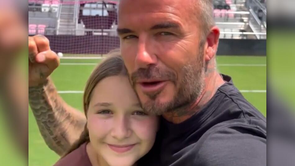 Stolzer Vater: David Beckham zeigt seine fußballspielende Tochter Harper
