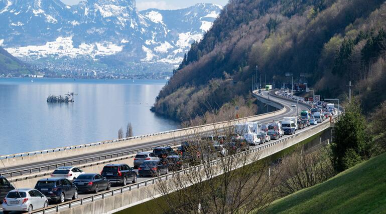 Schweiz will bei Ausländern für Durchfahrt kassieren