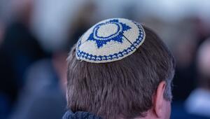 Mann mit Kippa