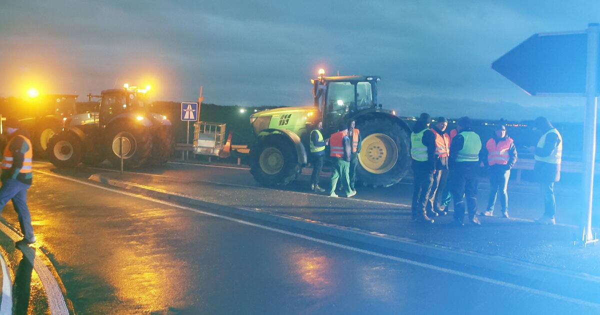 Bauernproteste In Mehreren Bundesländern Behindern Den Verkehr | GMX