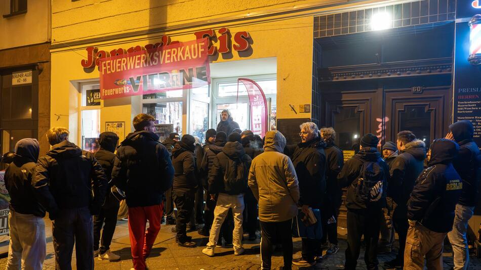 Verkauf von Feuerwerk für Silvester startet in Berlin