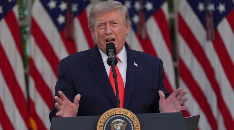 US-Präsident Trump spricht.