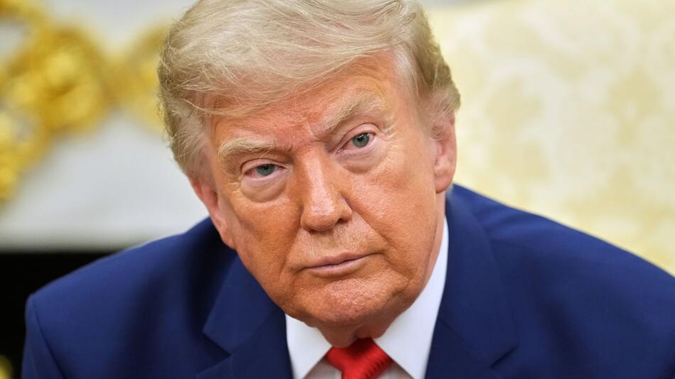 Trump droht Iran mit Zerstörung von Kraftwerken und Brücken