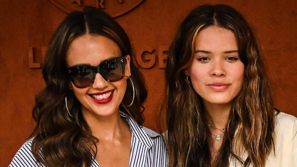 Jessica Alba und ihre Tochter Honor im vergangenen Jahr in Paris.