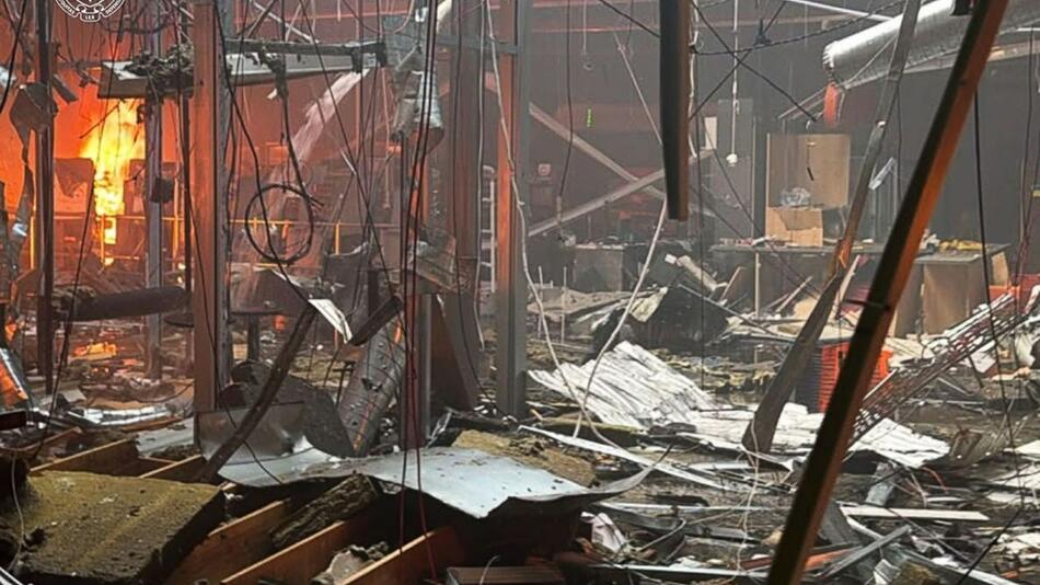 Viele Opfer nach russischem Drohnenangriff auf Einkaufszentrum