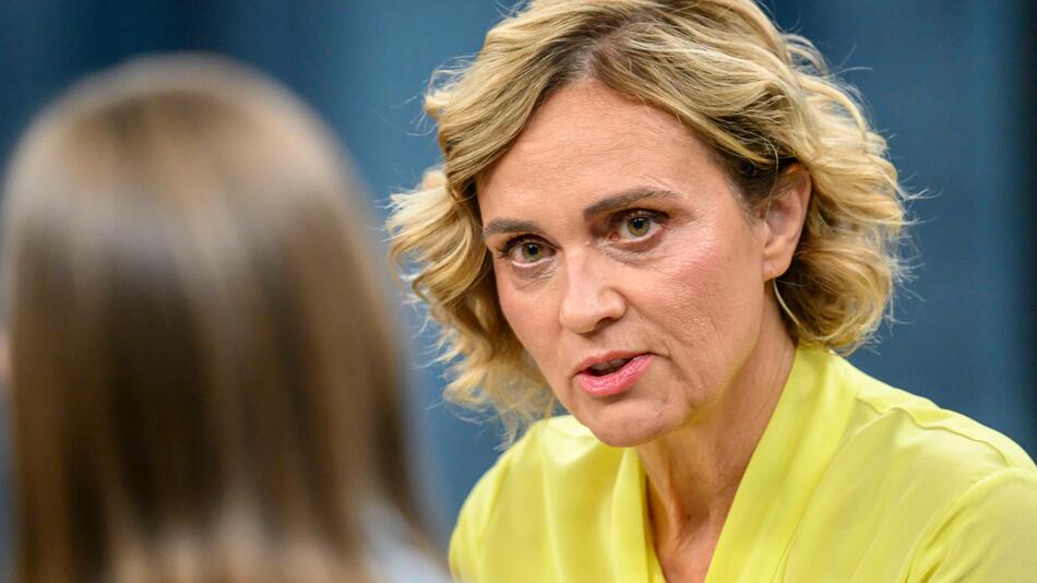 Miosga wirft der AfD "Wählertäuschung" vor