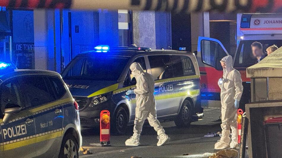 Mann tötet Ehefrau auf offener Straße – Zeugen halten Täter fest