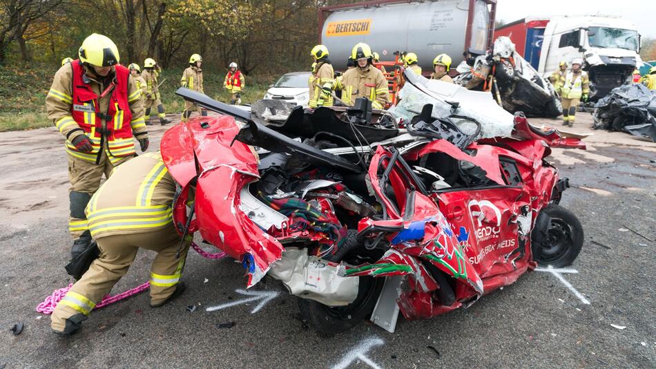 Ein Toter bei Unfall auf der Autobahn 3