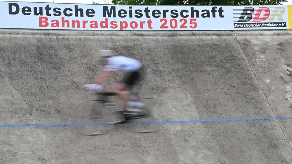 Die Radrennbahn in Dudenhofen