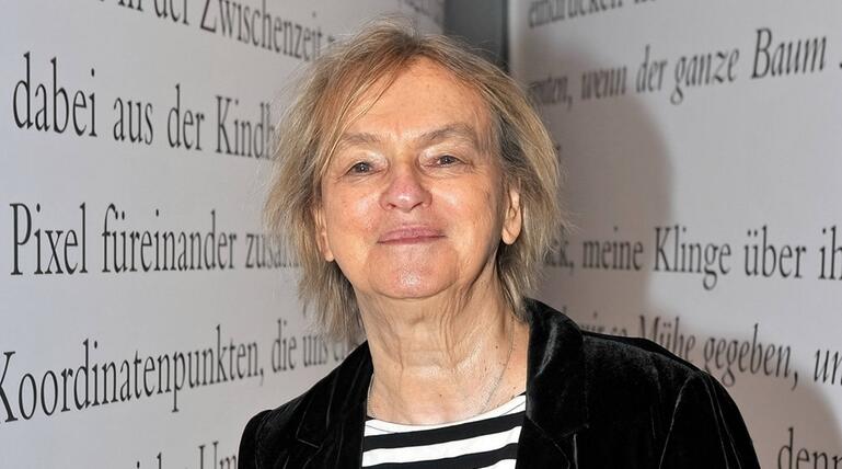 Elke Heidenreich kann aufgrund einer Operation bei einer geplanten Lesung nicht auftreten.