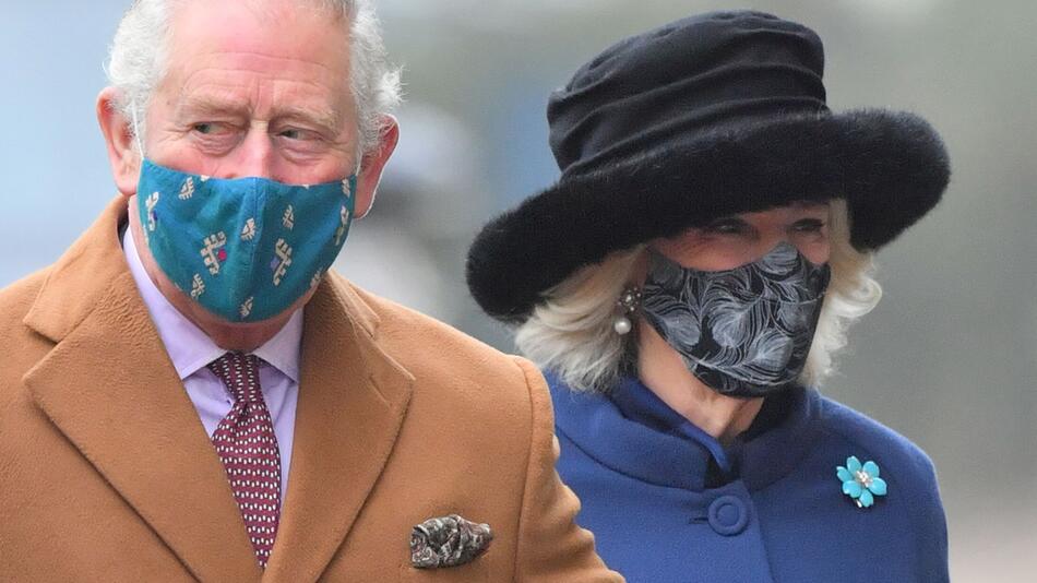 Charles und Camilla haben sich gegen Corona impfen lassen