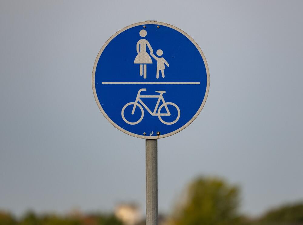 Verkehrszeichen 240 Radweg