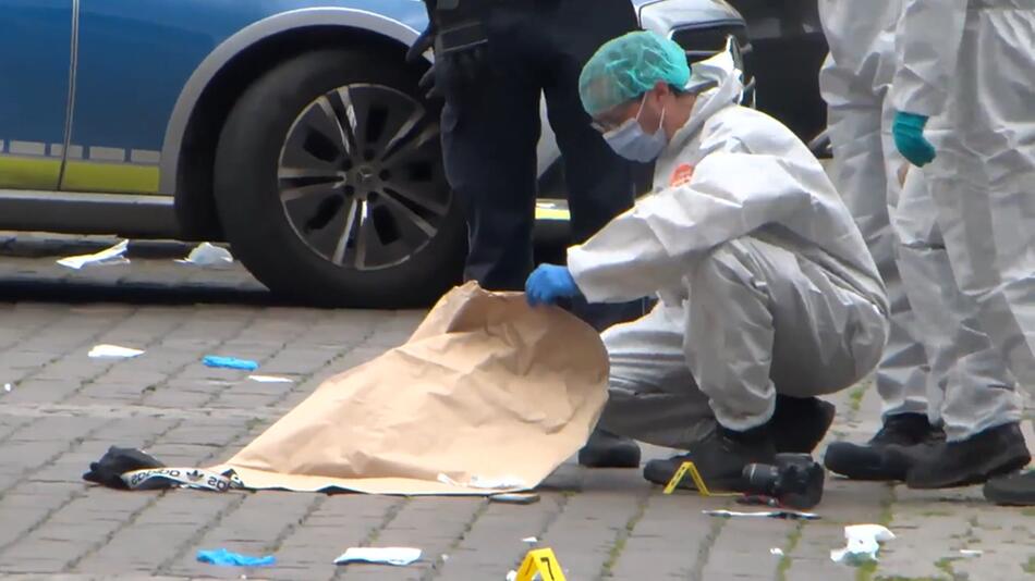 Spurensicherung nach Messerattacke in der Mannheimer Innenstadt