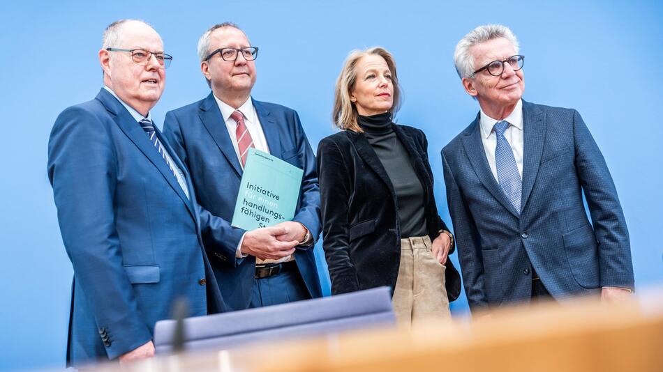 Steinbrück, Voßkuhle, Jäkel und Maizière