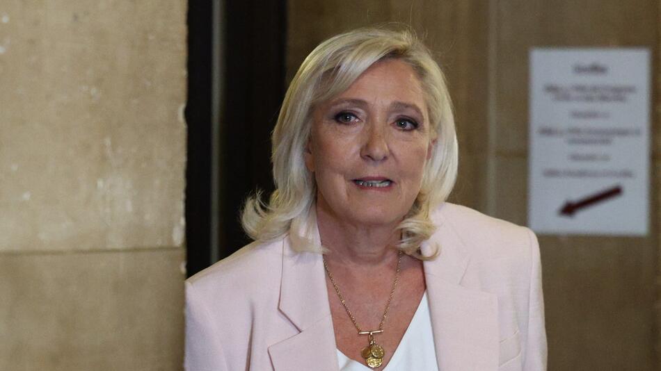 Le Pen zu Nichtwählbarkeit verurteilt