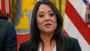 US-Präsident Trump spricht mit Reportern im Oval Office