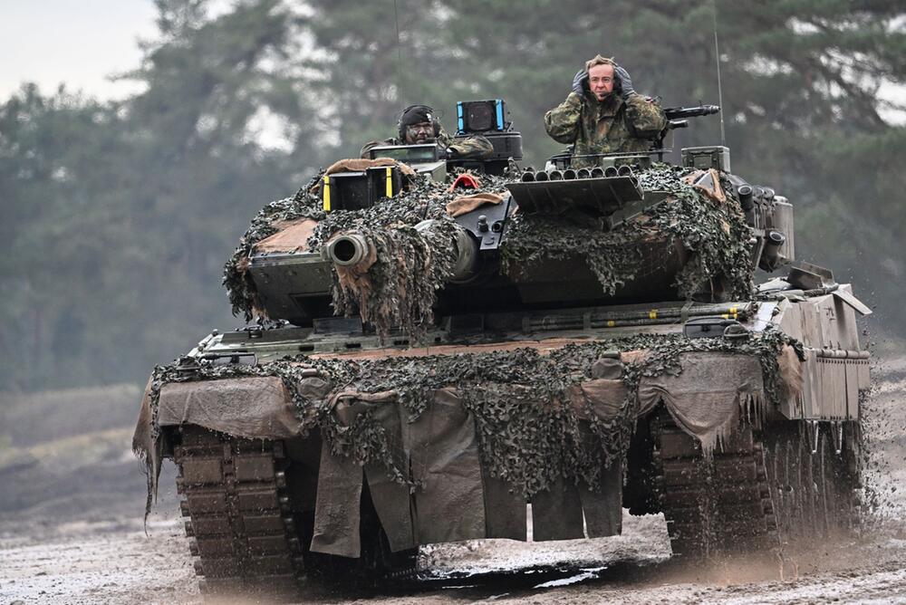 Verteidigungsminister Pistorius beim Panzerbataillon 203