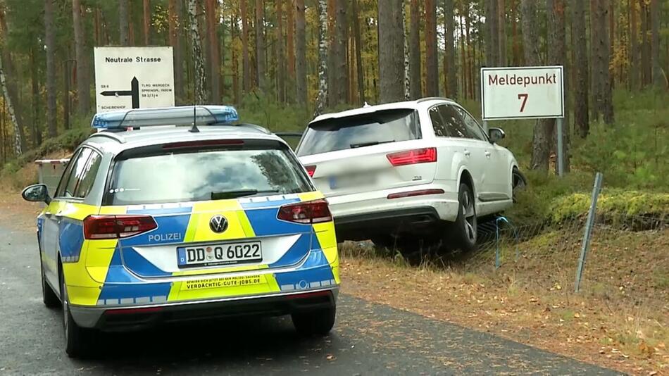 Audi mit falschen Kennzeichen – Flucht endet auf Truppenübungsplatz in Sachsen