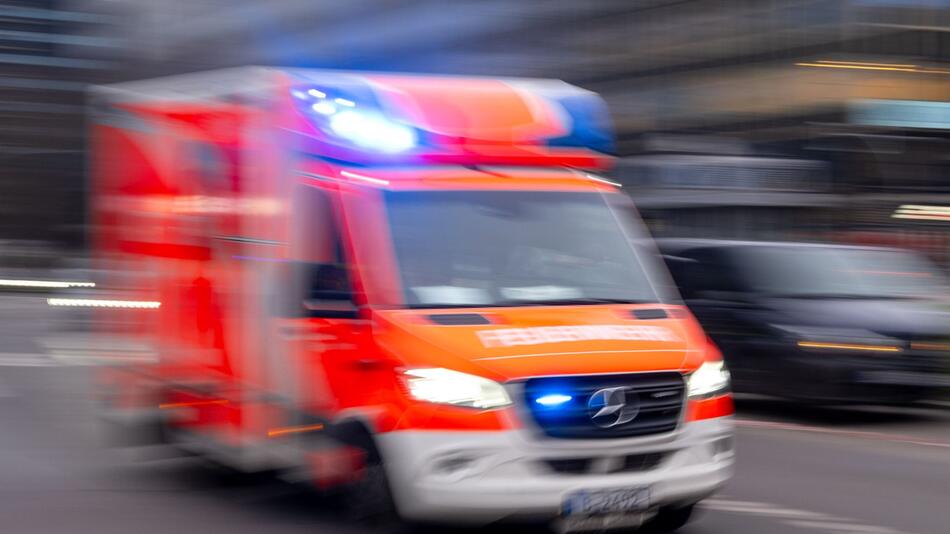 Krankenwagen im Einsatz - Archiv