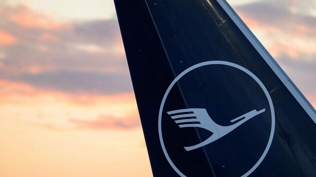 Lufthansa-Maschine kehrt nach Warnmeldung um
