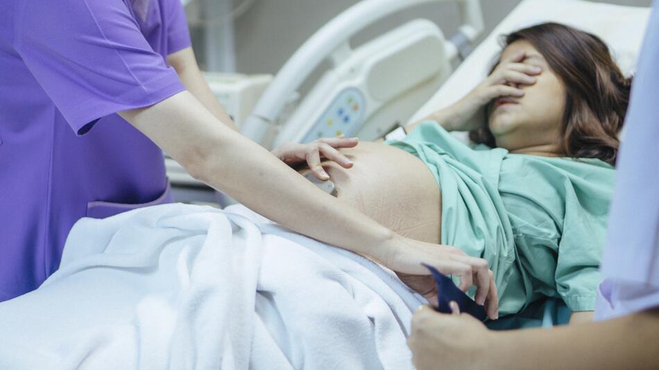 Gewalt bei der Geburt, Schwangerschaft, Medizin, Geburtshilfe