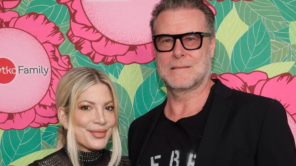 Die Ehe von Tori Spelling und Dean McDermott ist nach 18 Jahren gescheitert.