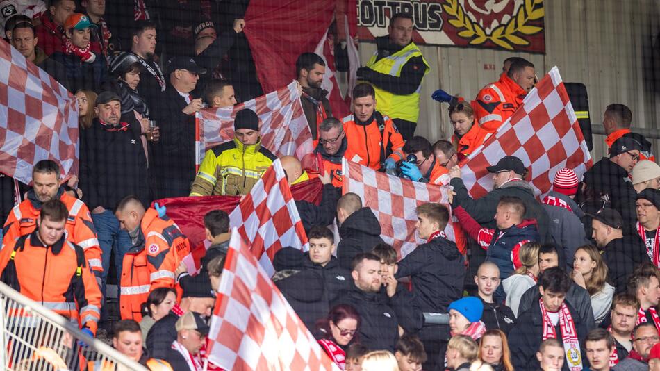 Energie Cottbus - Borussia Dortmund II - medizinischer Notfall