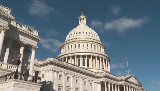 US-Kongress: Mehrheitsführer untersagt Trans-Abgeordneter Zutritt zu Damen-WCs