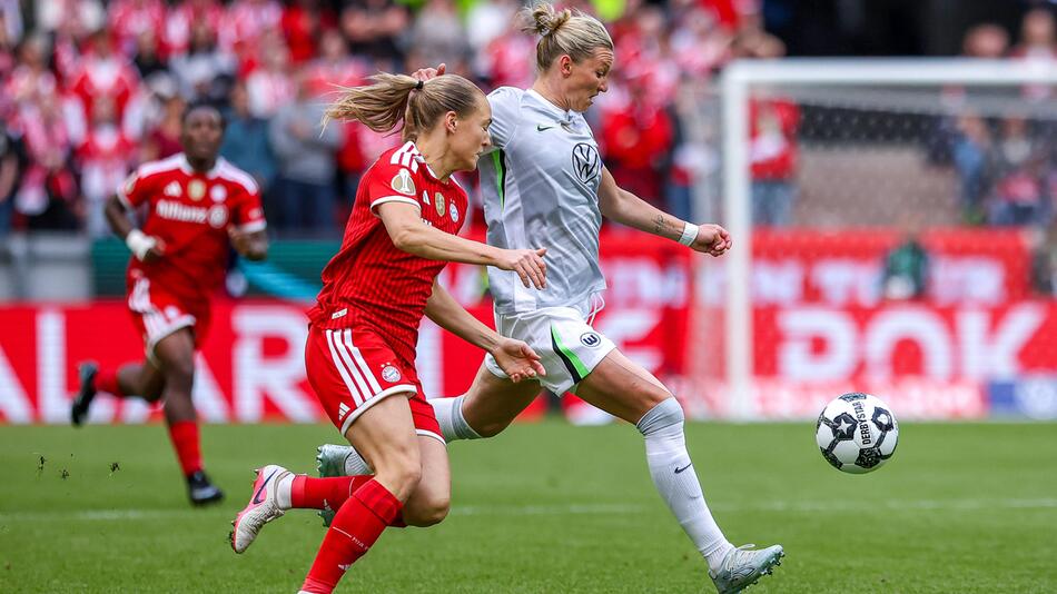 Erste große Torchance für die Titelverteidiger – Wolfsburg zieht nach