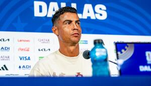Cristiano Ronaldo auf der Pressekonferenz am Sonntag.