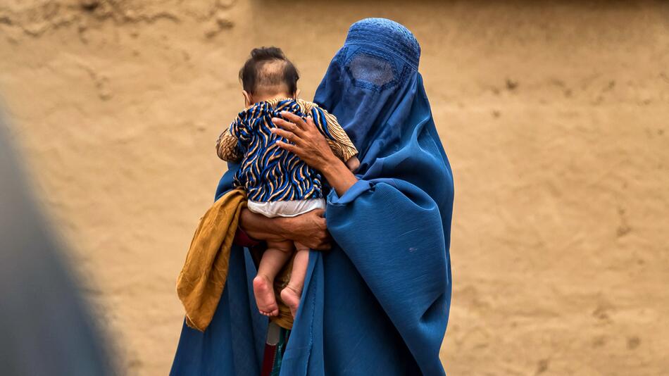 Verschleierte Frau in Afghanistan