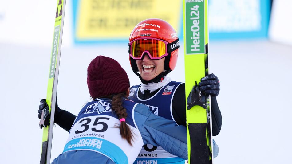 Skispringen: Weltcup Damen