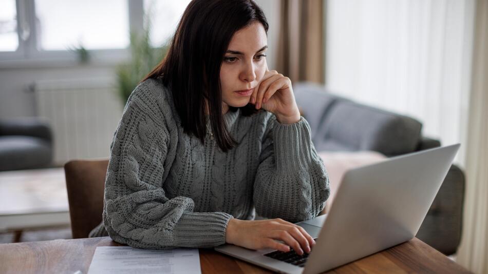 Jobverlust wegen KI? Vor allem Jüngere machen sich Sorgen
