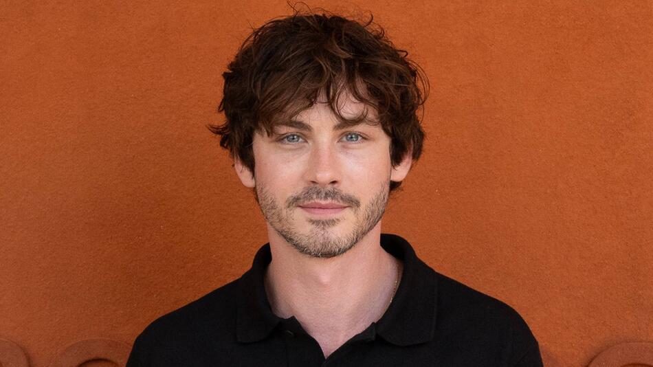"Percy Jackson"-Star Logan Lerman stößt zum "Only Murders in the Building"-Cast.