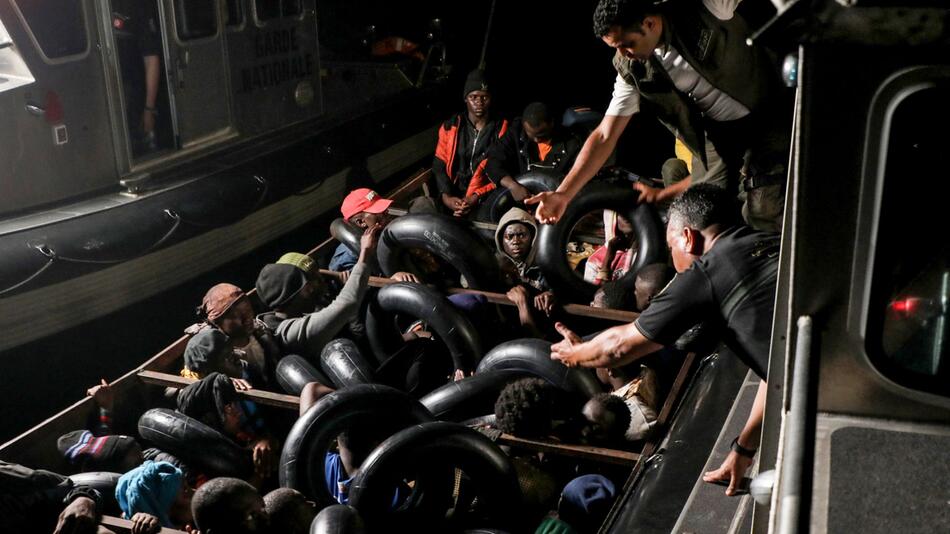 Migranten wagen trotz Unfällen die Mittelmeerüberfahrt