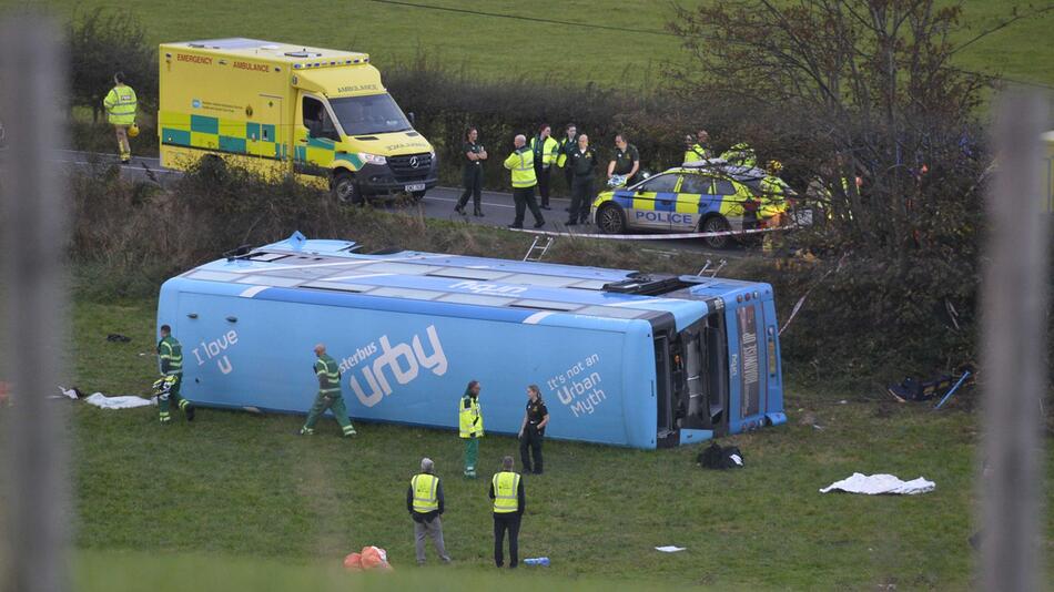 Dutzende Verletzte bei Busunfall in Nordirland