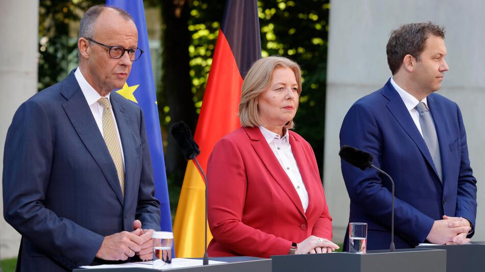 Merz und Klingbeil verteidigen umstrittenes Reformpaket