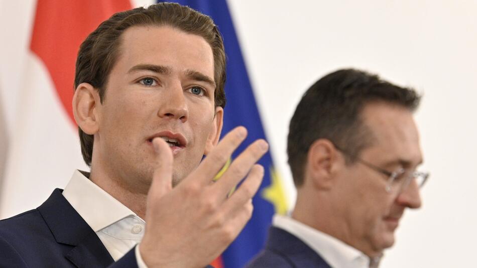 Österreich - Ministerrat tagt - Kurz und Strache