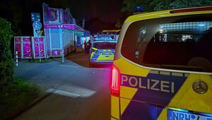Zwei Polizisten auf Kirmes in Köln durch Schläge verletzt
