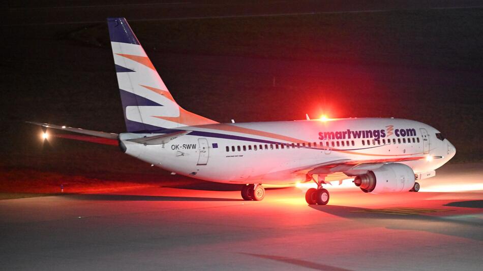 Charterflug mit afghanischen Ortskräften angekommen