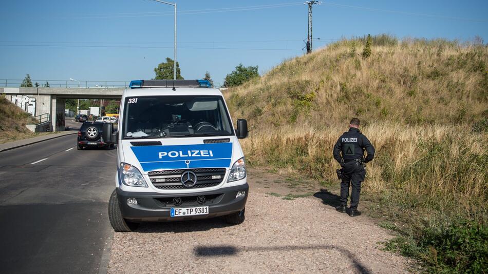 Polizei warnt vor Messerangreifer