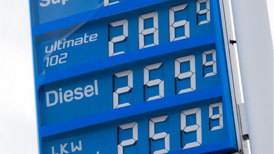 ADAC plädiert für Abschaffung der 12-Uhr-Regel an Tankstellen