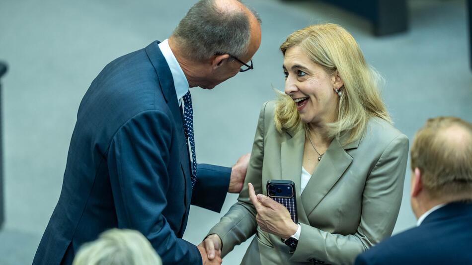 Bundestag beschließt umstrittenes Gesundheits-Sparpaket