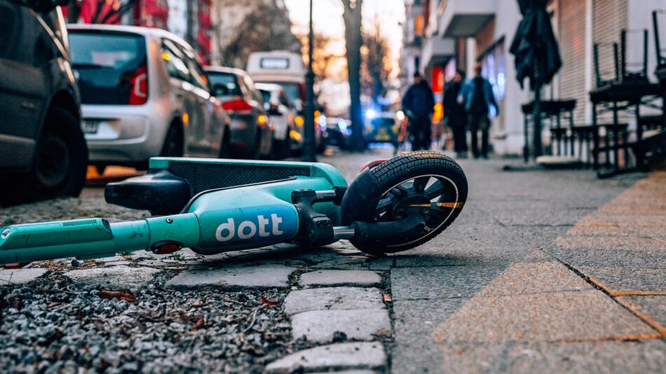 Studie zeigt: E-Scooter sind gefährlicher als ein Motorrad