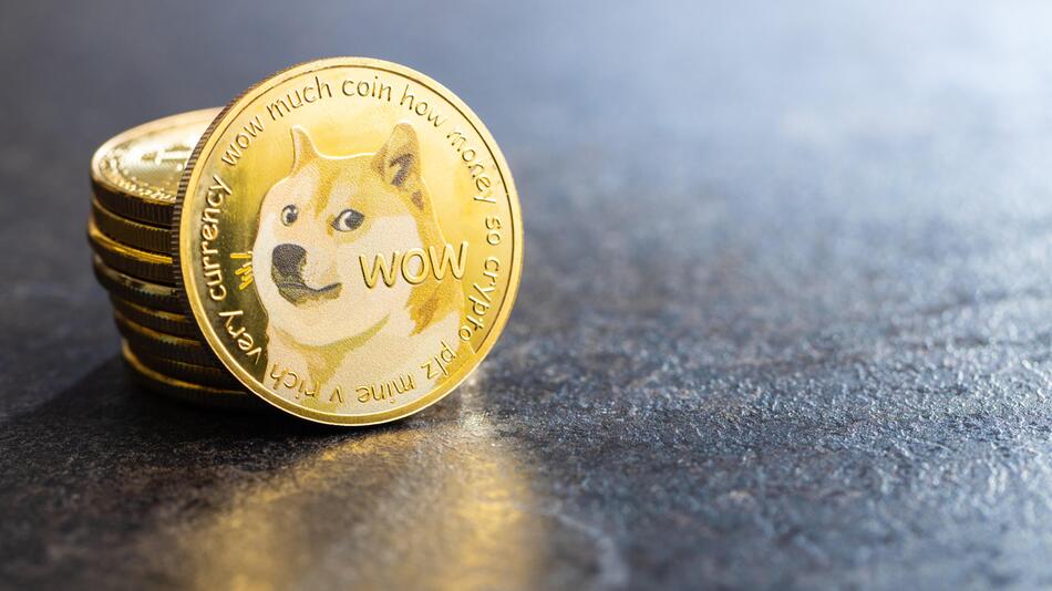 goldene Dogecoin-Münze