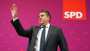 Sigmar Gabriel Steckbrief Bilder Und News Gmx